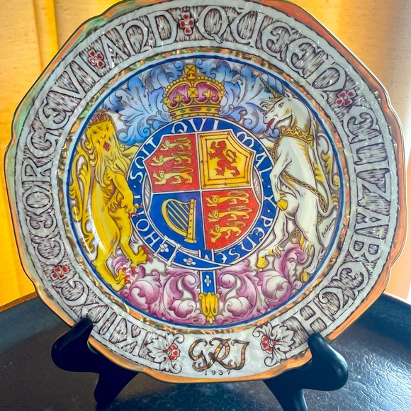 King George VIII 1937 Paragon Coronation Plate - Picture 3 of 7